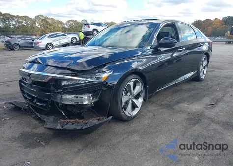2019 Honda Accord Touring 2.0T z USA, uszkodzony, nr VIN 1HGCV2F99KA034808